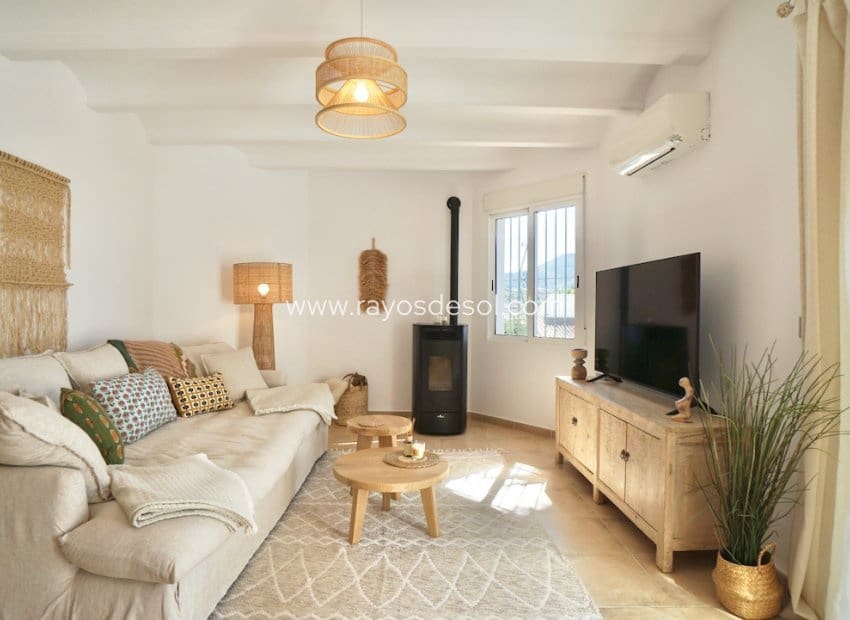 3 sypialnia Willa na sprzedaż w Benitachell / Benitatxell z basenem garażem - 649 000 € (Ref: 10132876)