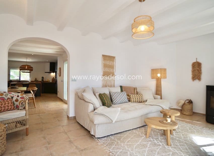 3 sypialnia Willa na sprzedaż w Benitachell / Benitatxell z basenem garażem - 649 000 € (Ref: 10132876)