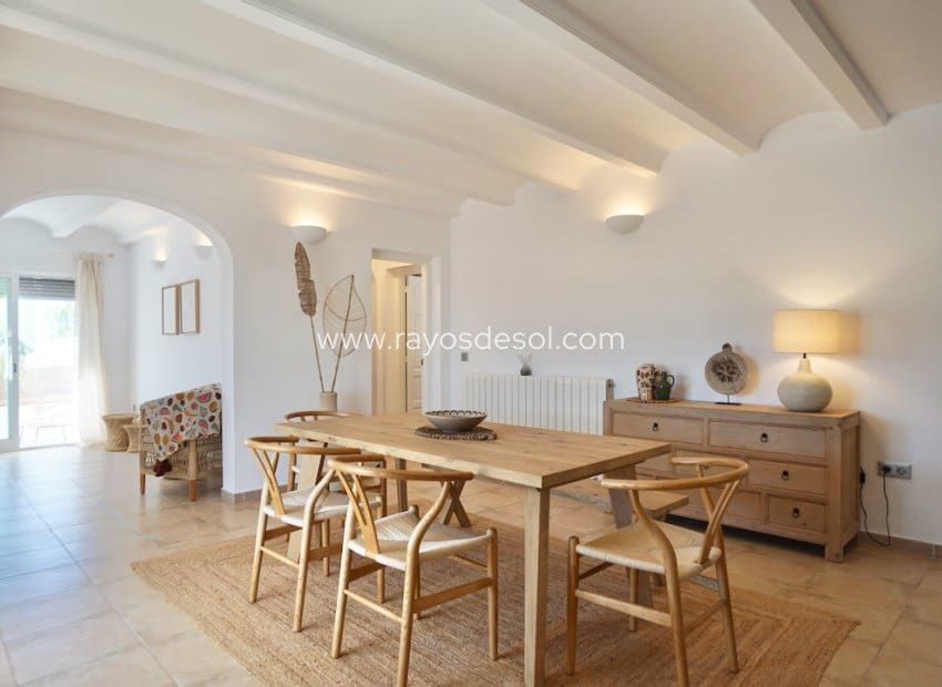 3 sypialnia Willa na sprzedaż w Benitachell / Benitatxell z basenem garażem - 649 000 € (Ref: 10132876)