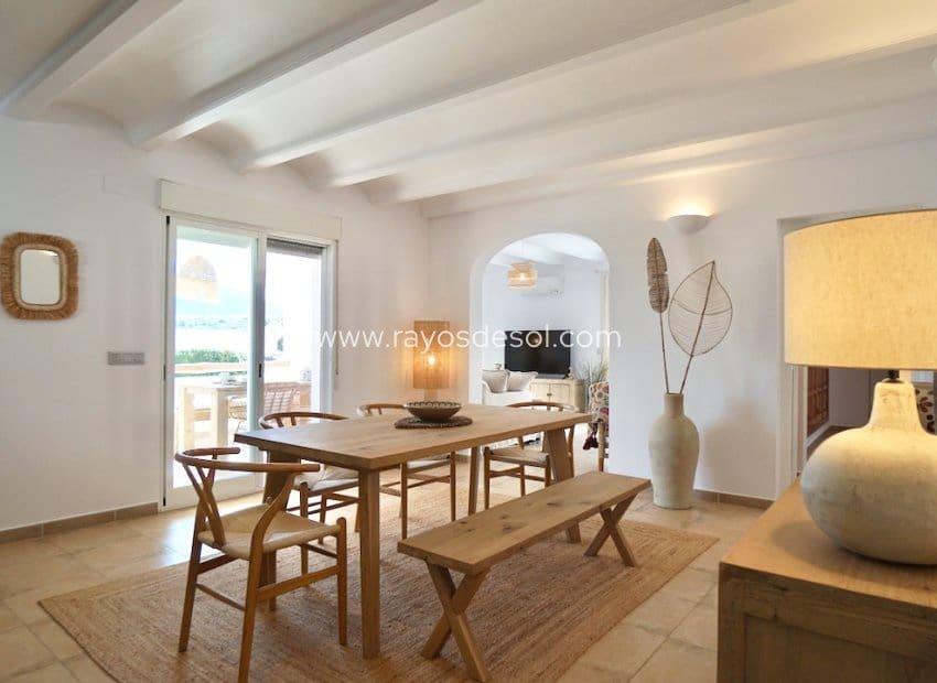 3 sypialnia Willa na sprzedaż w Benitachell / Benitatxell z basenem garażem - 649 000 € (Ref: 10132876)