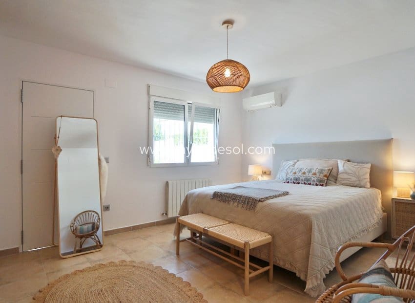 3 sypialnia Willa na sprzedaż w Benitachell / Benitatxell z basenem garażem - 649 000 € (Ref: 10132876)