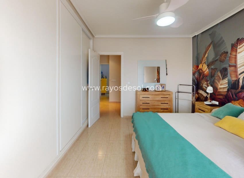 3 slaapkamer Villa te koop in Los Alcazares met zwembad - € 250.000 (Ref: 10132877)