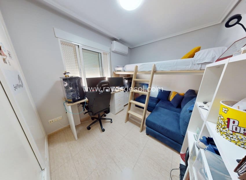 3 slaapkamer Villa te koop in Los Alcazares met zwembad - € 250.000 (Ref: 10132877)