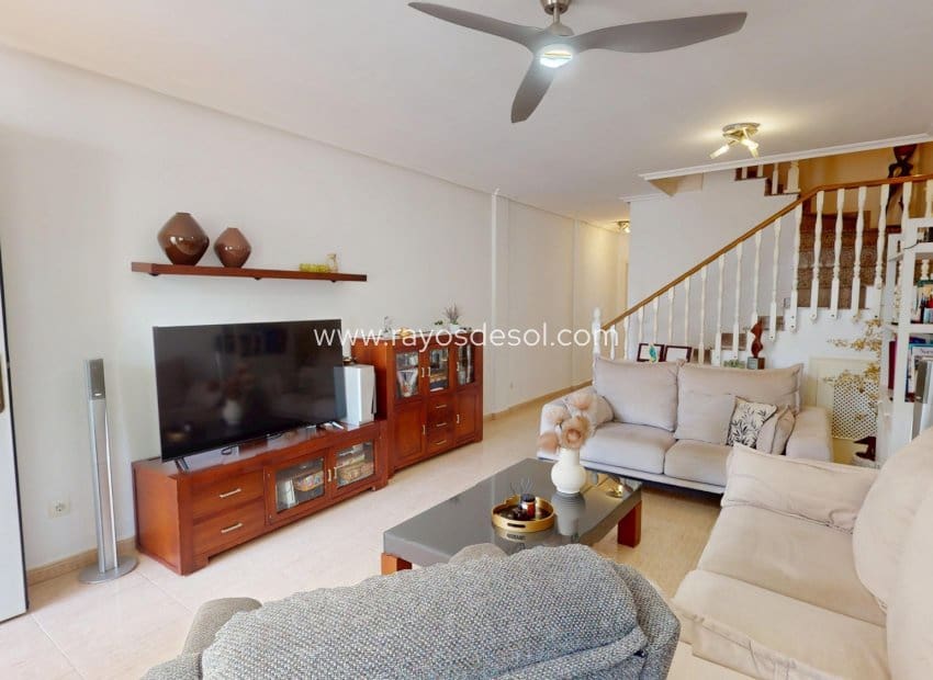 3 slaapkamer Villa te koop in Los Alcazares met zwembad - € 250.000 (Ref: 10132877)