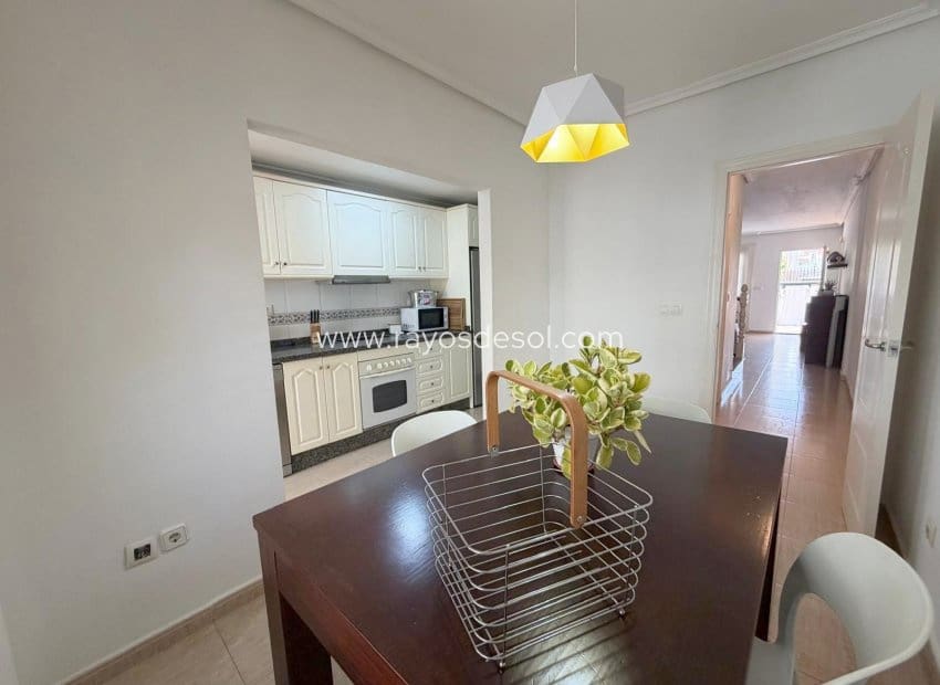 3 slaapkamer Villa te koop in Los Alcazares met zwembad - € 250.000 (Ref: 10132877)