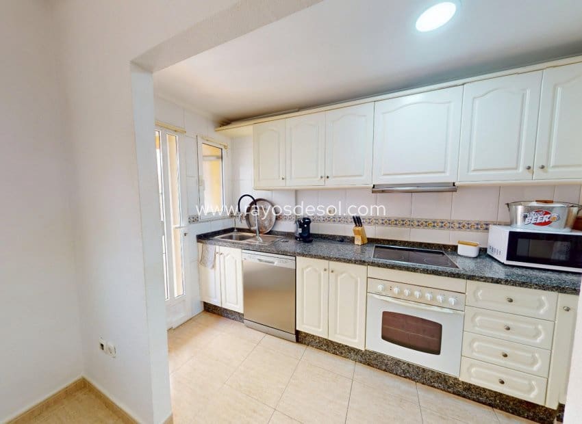 3 slaapkamer Villa te koop in Los Alcazares met zwembad - € 250.000 (Ref: 10132877)