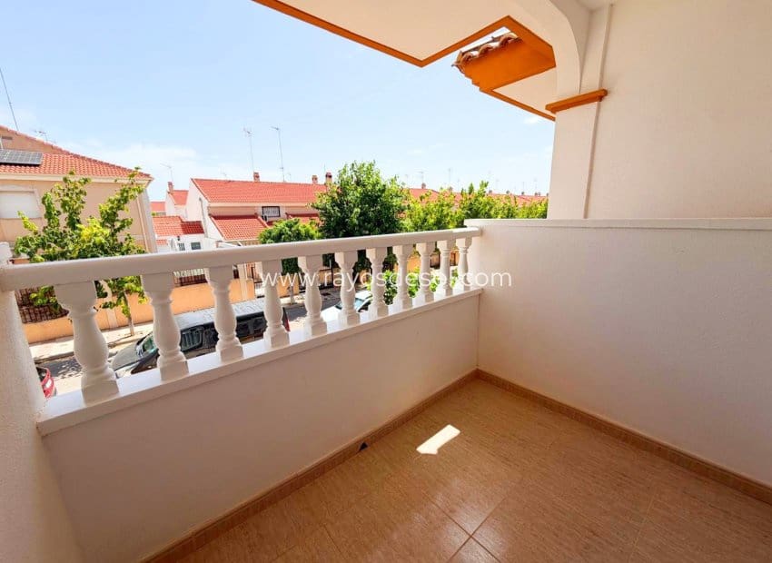 3 slaapkamer Villa te koop in Los Alcazares met zwembad - € 250.000 (Ref: 10132877)