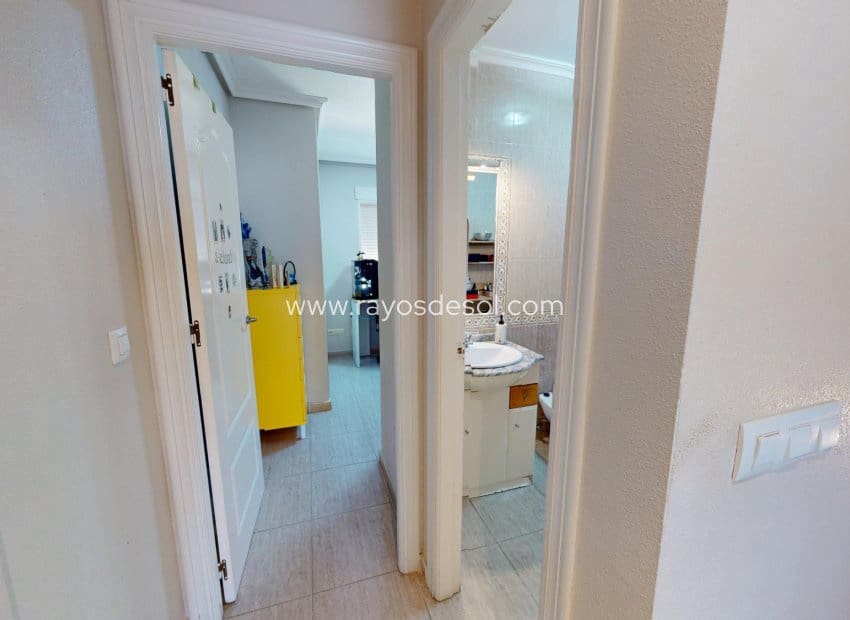 3 slaapkamer Villa te koop in Los Alcazares met zwembad - € 250.000 (Ref: 10132877)