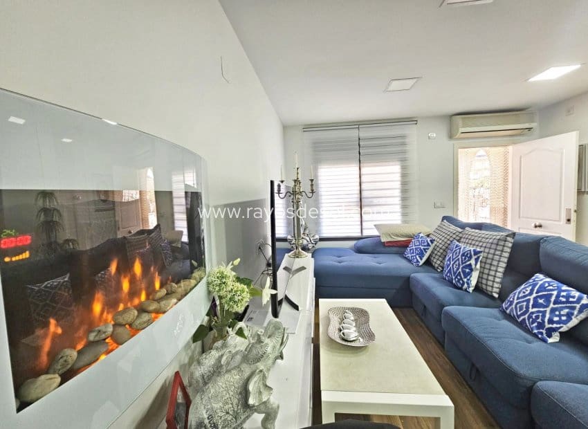 2 slaapkamer Appartement te koop in Los Alcazares met zwembad - € 215.000 (Ref: 10132878)