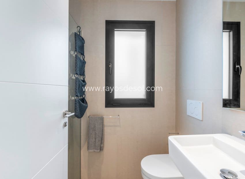 4 soverom Villa til salgs i Rojales med svømmebasseng - € 640 000 (Ref: 8542988)