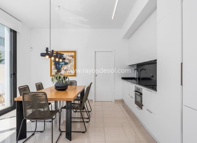 4 bedroom Villa for sale in Rojales with pool - € 640,000 (Ref: 8542988)