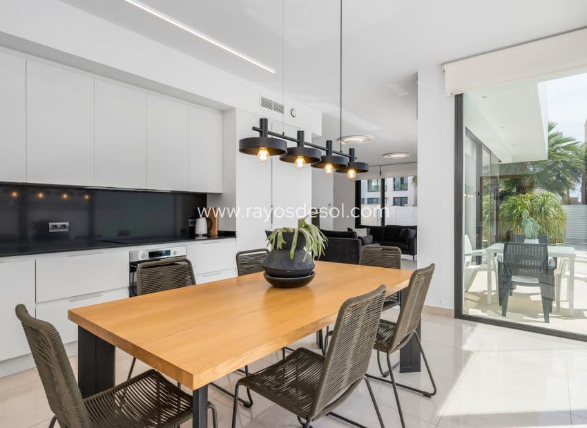 4 soverom Villa til salgs i Rojales med svømmebasseng - € 640 000 (Ref: 8542988)