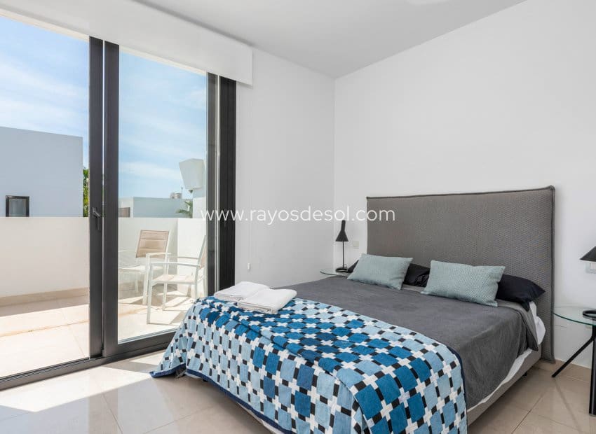 4 soverom Villa til salgs i Rojales med svømmebasseng - € 640 000 (Ref: 8542988)