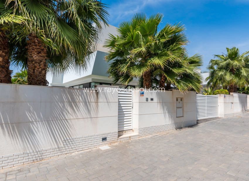 4 soverom Villa til salgs i Rojales med svømmebasseng - € 640 000 (Ref: 8542988)