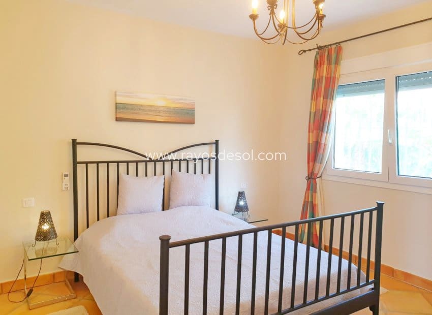 4 sypialnia Willa na sprzedaż w Moraira z basenem - 965 000 € (Ref: 8542993)