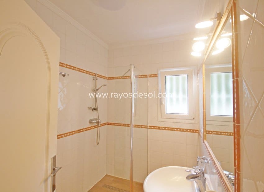 4 sypialnia Willa na sprzedaż w Moraira z basenem - 965 000 € (Ref: 8542993)