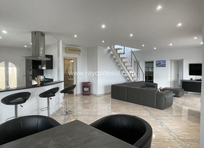 4 makuuhuone Huvila myytävänä paikassa Calpe / Calp mukana uima-altaan - 1 250 000 € (Ref: 8542994)