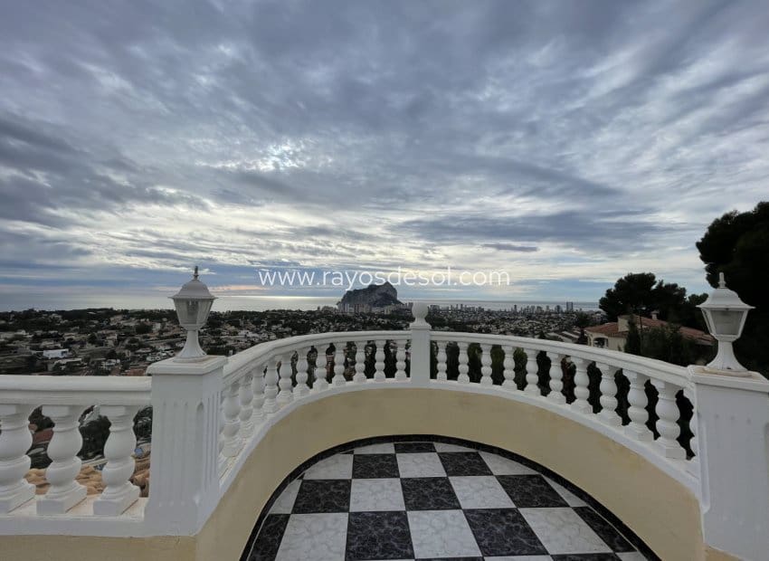 4 makuuhuone Huvila myytävänä paikassa Calpe / Calp mukana uima-altaan - 1 250 000 € (Ref: 8542994)