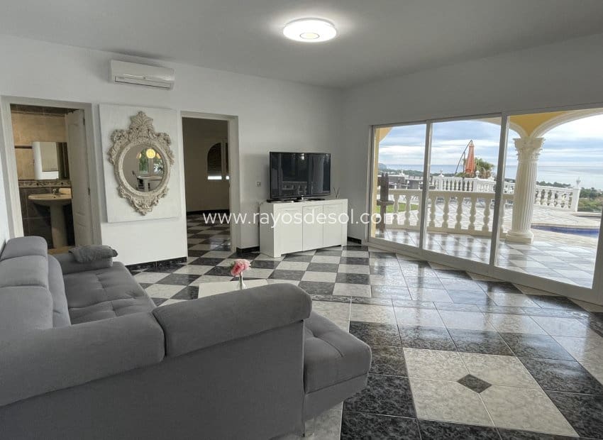 4 makuuhuone Huvila myytävänä paikassa Calpe / Calp mukana uima-altaan - 1 250 000 € (Ref: 8542994)