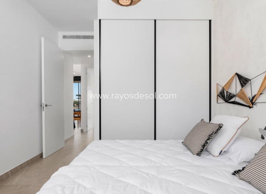 4 sypialnia Apartament na sprzedaż w Benijofar z basenem - 308 000 € (Ref: 8543464)
