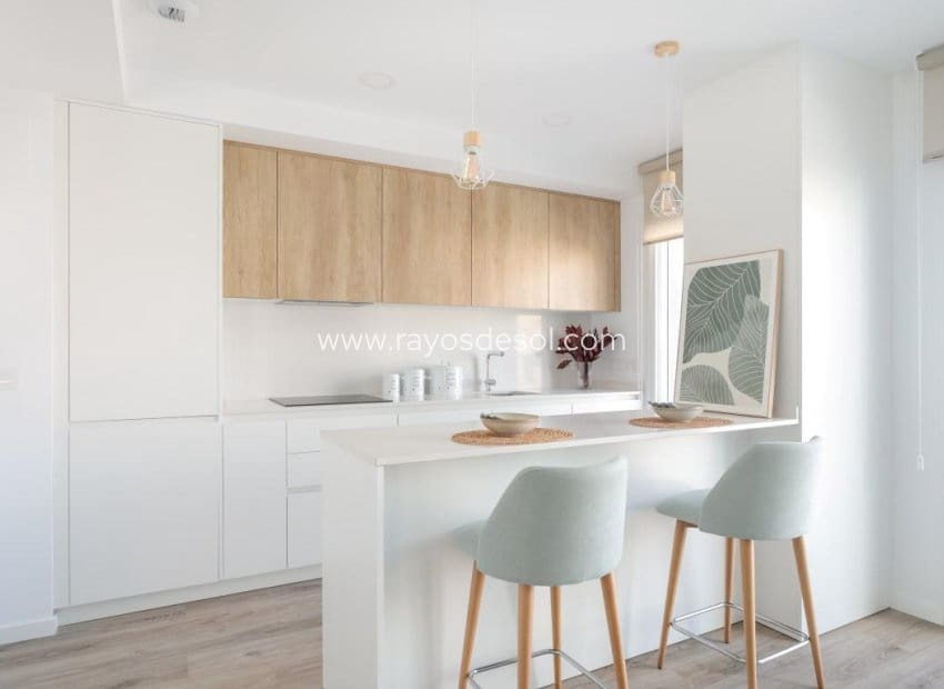 Chalet de 4 habitaciones en Finestrat en venta con piscina - 555.000 € (Ref: 8543466)