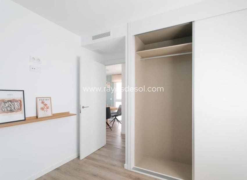 Chalet de 4 habitaciones en Finestrat en venta con piscina - 555.000 € (Ref: 8543466)