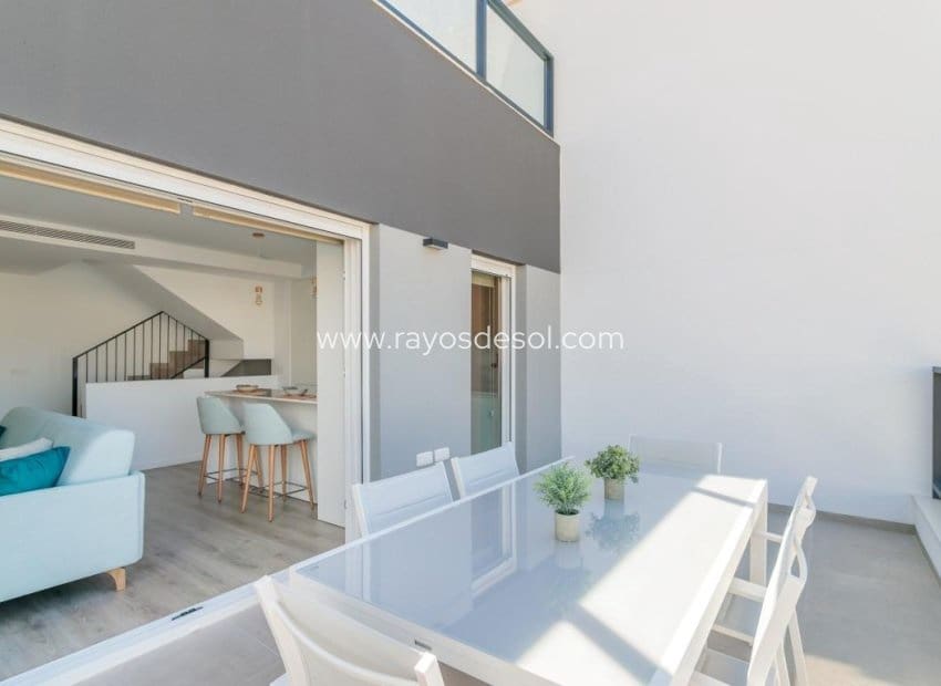4 soverom Villa til salgs i Finestrat med svømmebasseng - € 555 000 (Ref: 8543466)