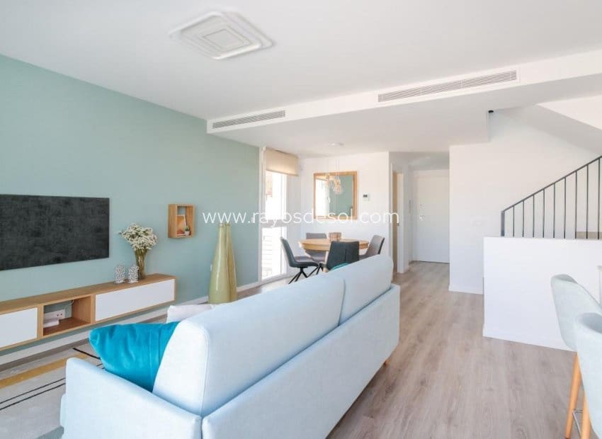 4 soverom Villa til salgs i Finestrat med svømmebasseng - € 555 000 (Ref: 8543466)