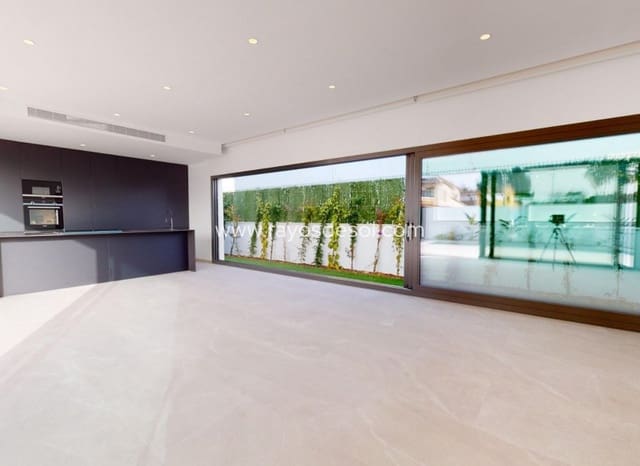 Chalet de 3 habitaciones en Las Lomas de Rame - Bahía Bella, Los Alcázares en venta con piscina - 689.900 € (Ref: 8543489)