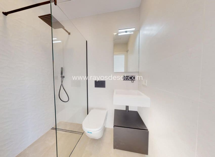 3 soverom Villa til salgs i Los Alcazares med svømmebasseng - € 689 900 (Ref: 8543489)