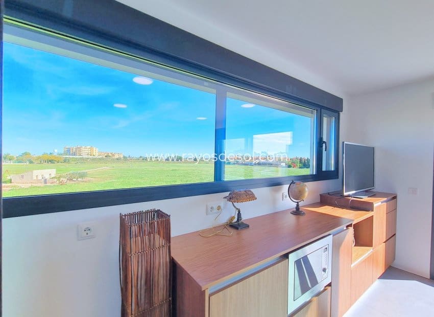 3 soveværelse Villa til salg i Los Alcazares med swimmingpool - € 799.500 (Ref: 8543494)