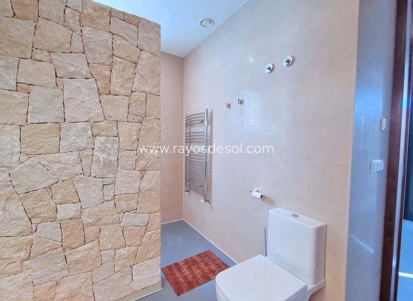 3 soveværelse Villa til salg i Los Alcazares med swimmingpool - € 799.500 (Ref: 8543494)