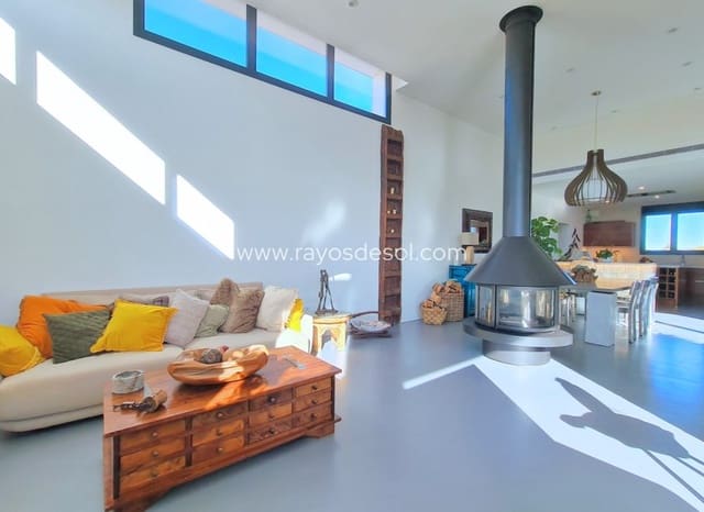 3 soverom Villa til salgs i Las Lomas de Rame - Bahía Bella, Los Alcázares med svømmebasseng - € 750 000 (Ref: 8543494)