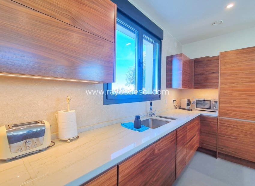 3 quarto Moradia para venda em Los Alcazares com piscina - 750 000 € (Ref: 8543494)