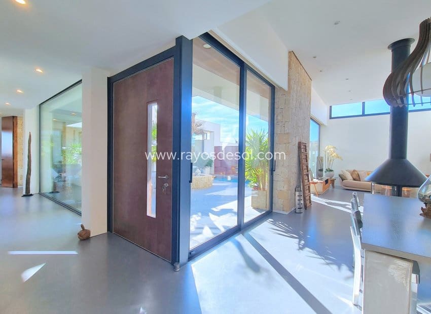 3 quarto Moradia para venda em Los Alcazares com piscina - 750 000 € (Ref: 8543494)