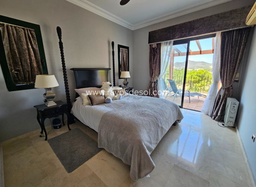 6 soveværelse Villa til salg i La Manga Club med swimmingpool - € 995.000 (Ref: 8543496)