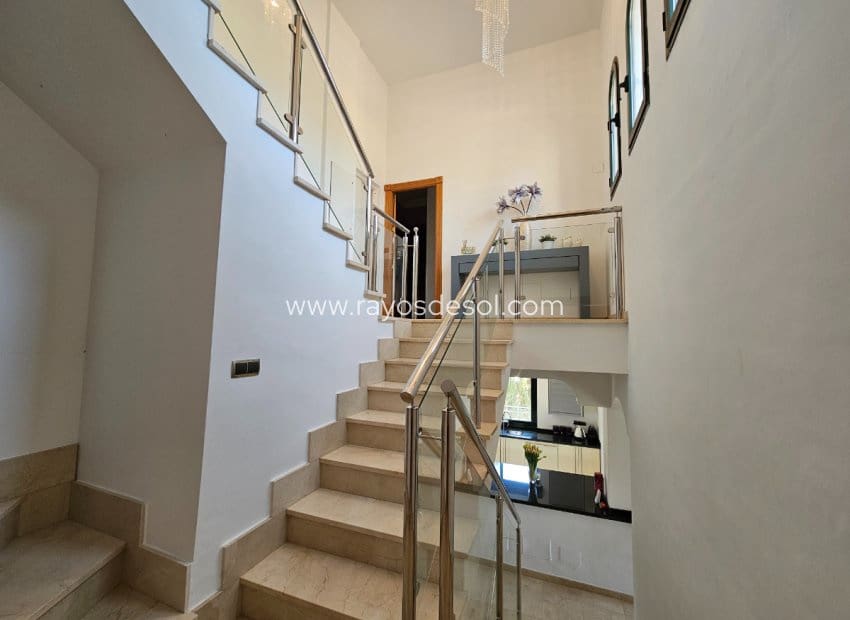 6 soveværelse Villa til salg i La Manga Club med swimmingpool - € 995.000 (Ref: 8543496)