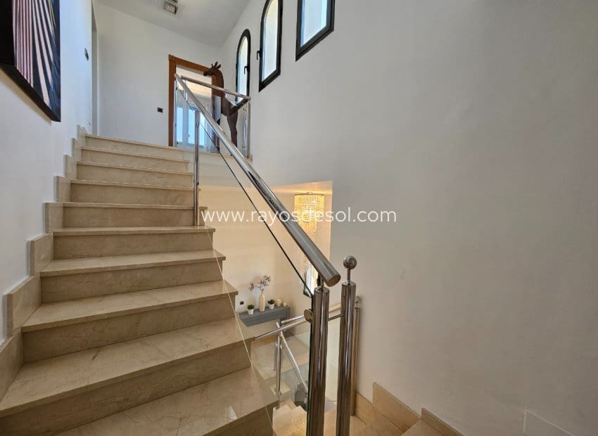 6 soveværelse Villa til salg i La Manga Club med swimmingpool - € 995.000 (Ref: 8543496)