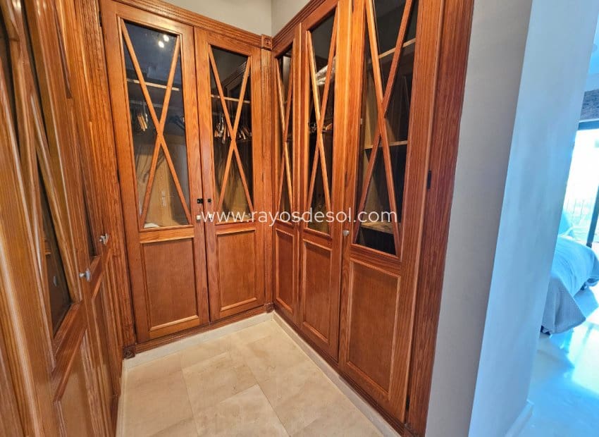 6 soveværelse Villa til salg i La Manga Club med swimmingpool - € 995.000 (Ref: 8543496)