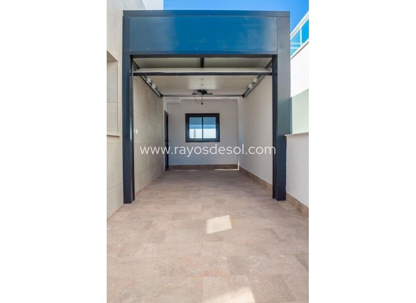 3 soverom Villa til salgs i Los Alcazares med svømmebasseng - € 445 000 (Ref: 8543652)