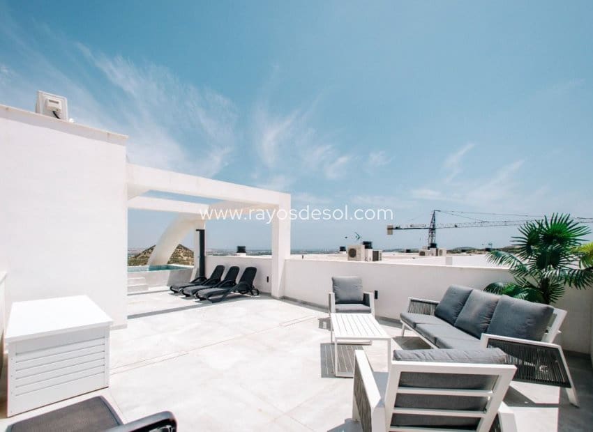 2 sypialnia Apartament na sprzedaż w Ciudad Quesada z basenem - 475 000 € (Ref: 8543656)