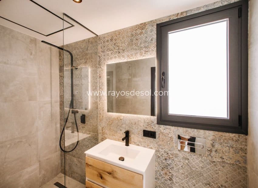 2 sypialnia Apartament na sprzedaż w Ciudad Quesada z basenem - 475 000 € (Ref: 8543656)