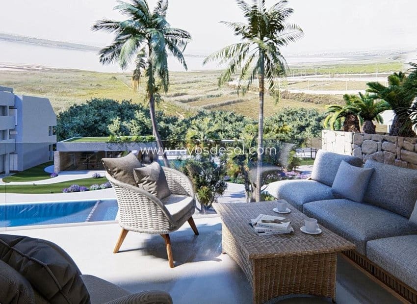 2 soveværelse Lejlighed til salg i El Raso med swimmingpool - € 294.000 (Ref: 8543678)