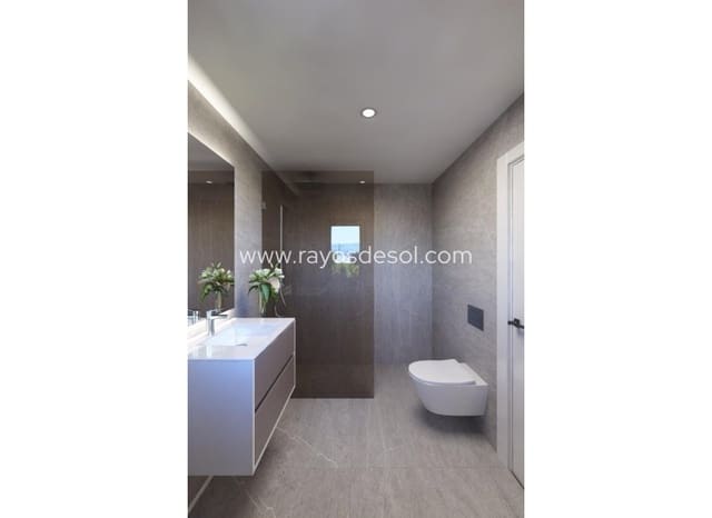 Chalet de 3 habitaciones en San Miguel de Salinas en venta con piscina - 649.000 € (Ref: 8543686)