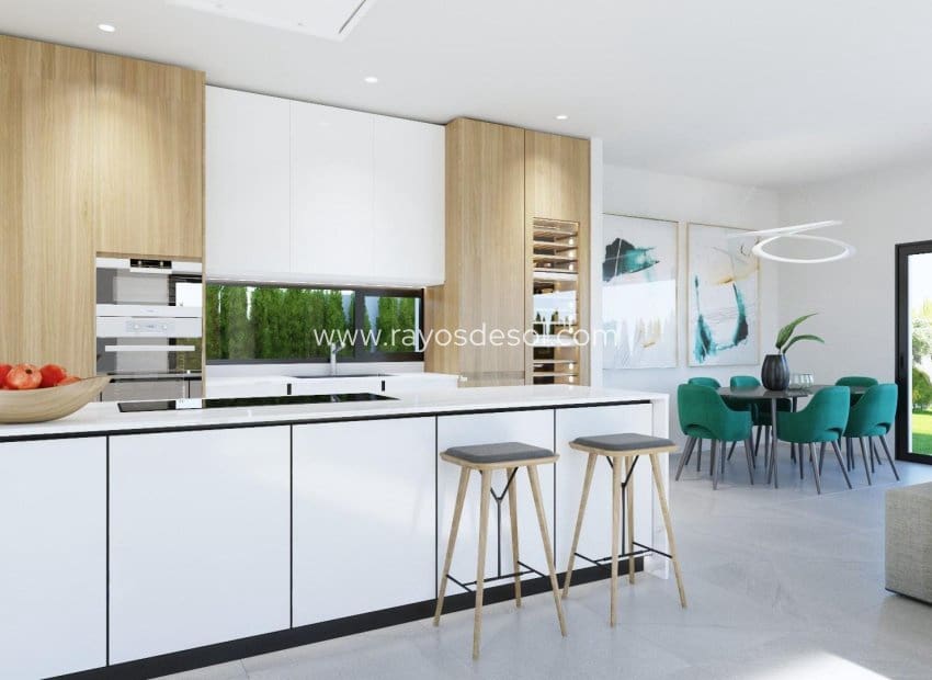 3 soveværelse Villa til salg i San Miguel de Salinas med swimmingpool - € 649.000 (Ref: 8543686)