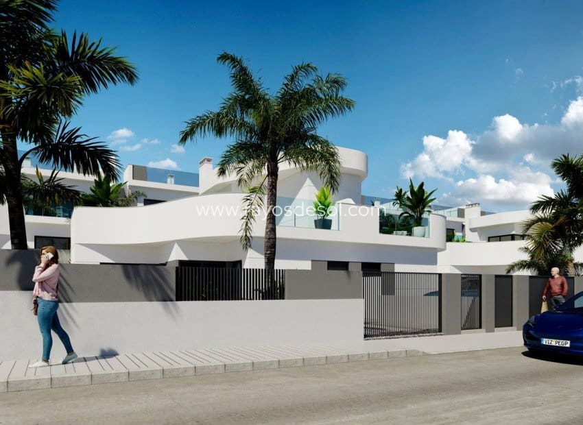 3 chambre Villa/Maison à vendre à Torrevieja avec piscine - 539 000 € (Ref: 8543700)