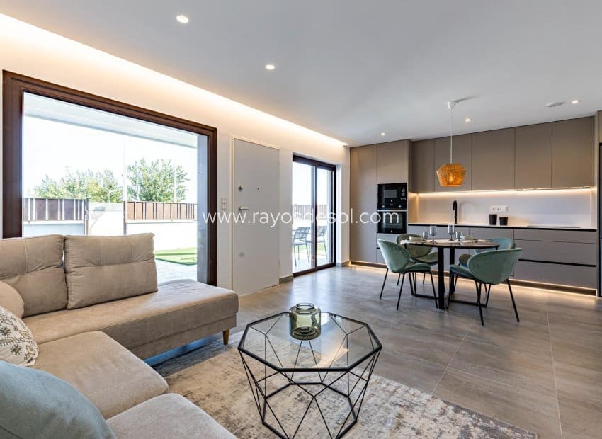 2 soveværelse Lejlighed til salg i Pilar de la Horadada med swimmingpool - € 252.900 (Ref: 8543708)