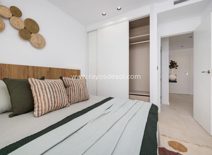 3 soveværelse Lejlighed til salg i Los Alcazares med swimmingpool garage - € 390.000 (Ref: 8543714)
