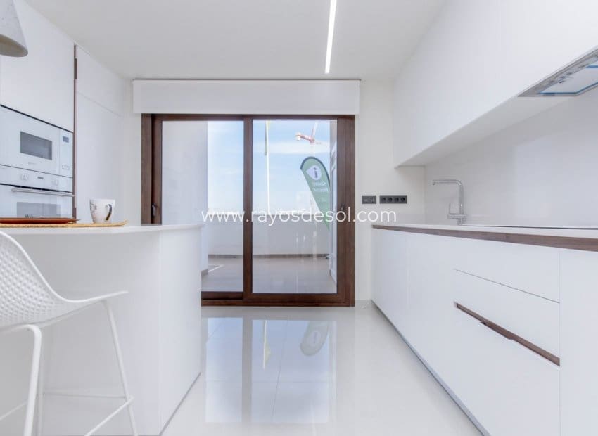 3 soveværelse Lejlighed til salg i Los Balcones med swimmingpool - € 290.000 (Ref: 8543732)