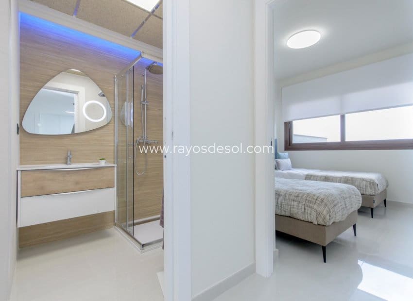 3 soveværelse Lejlighed til salg i Los Balcones med swimmingpool - € 290.000 (Ref: 8543732)